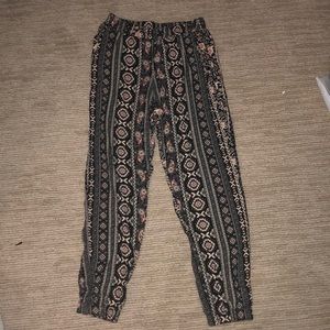 Windsor tribal print pants size S